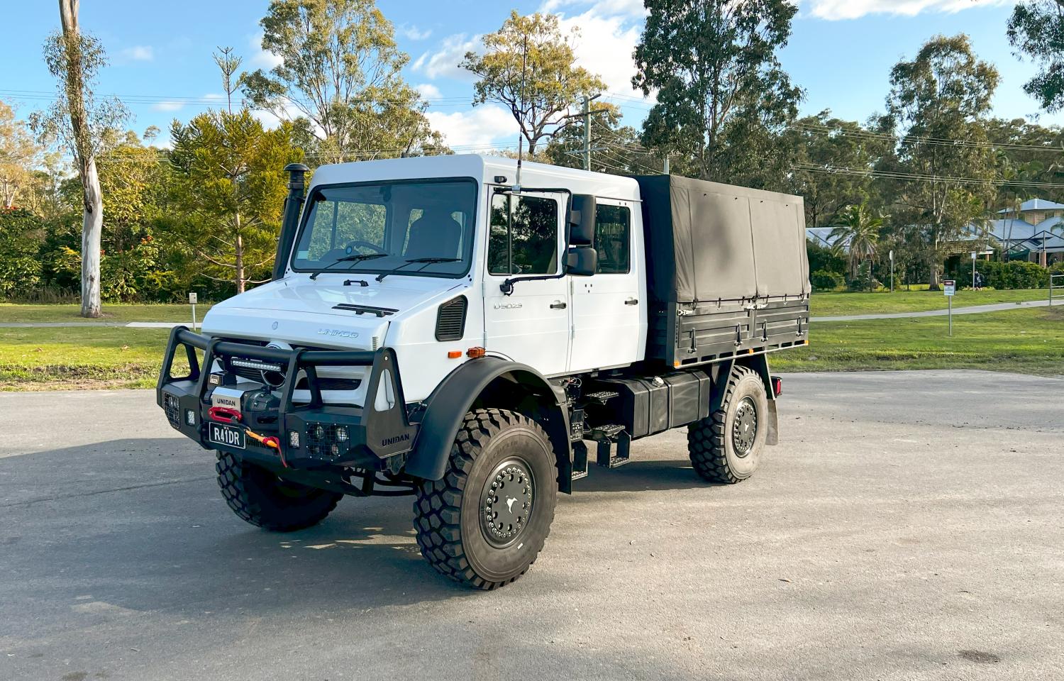 Image for U5023 DOKA W/ ACCESSORIES