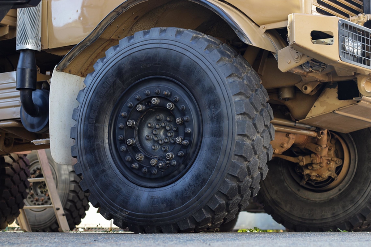 Image 2 for UNIMOG TYRE UPGRADES